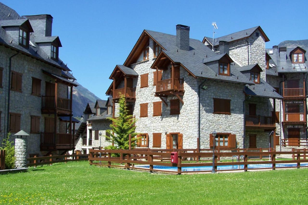 Apartamentos Nevados 24610 Benasque Exterior photo